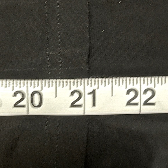 Elegant Black Ruffle Detail dress - Picture 7 of 9